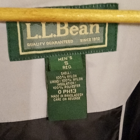 L.L Bean Hooded Ski Jacket w/ RECCO G.P.S Locater - Picture 4 of 5